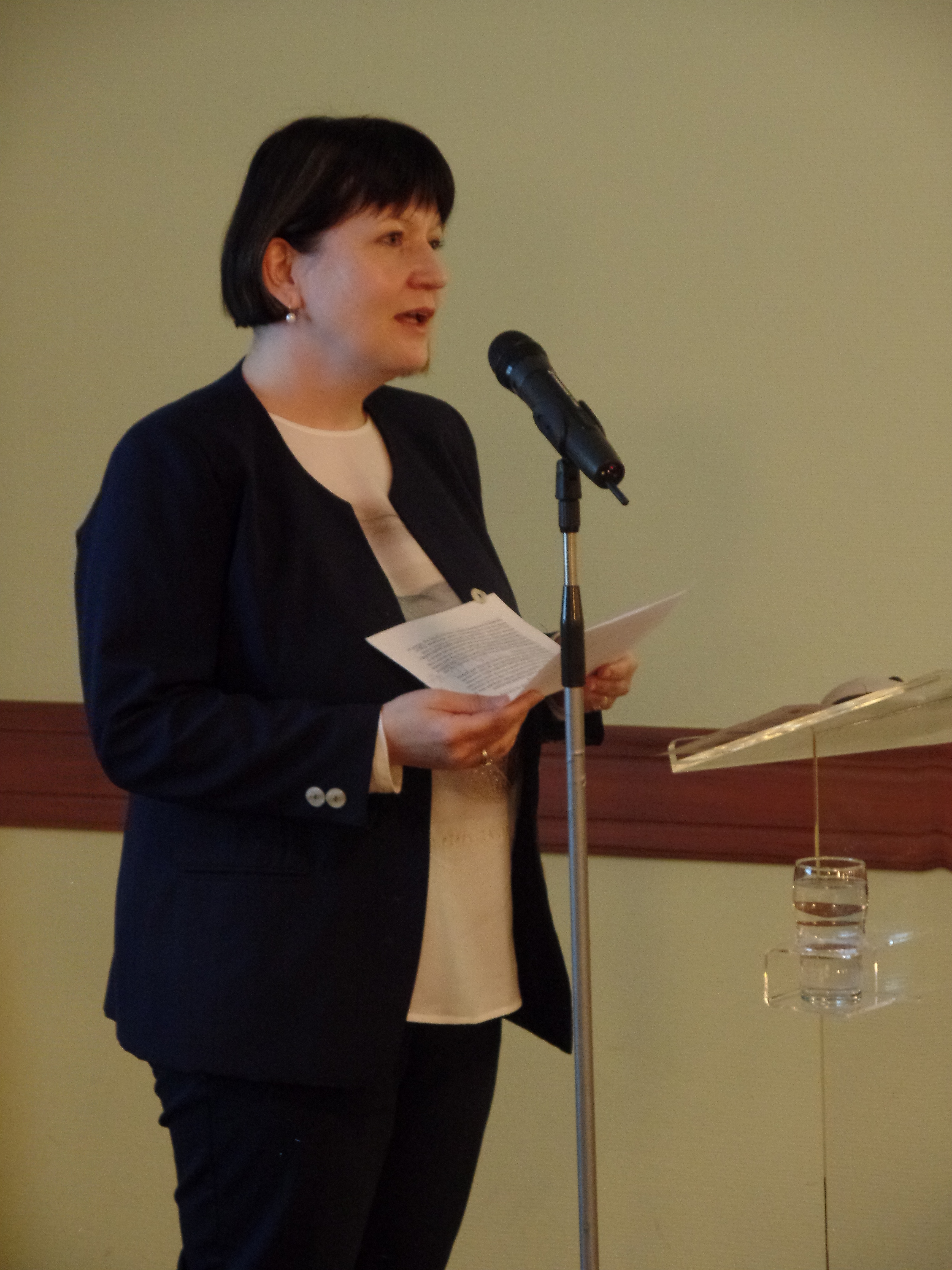Kovács Eleonóra főlevéltáros (MNL Országos Levéltár), a Magyarországi Evangélikus Egyház Gyűjteményi Tanácsának elnöke megnyitja a rendezvényt