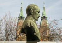 Gyurátz Ferenc szobra
