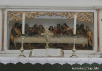 Kondorosi Evangélikus Templom - az oltárba helyezett fafaragás