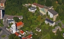 A Komlói Katolikus és Református Templom egymás mellett helyezkedik el